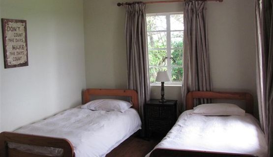 Bedroom 3.JPG