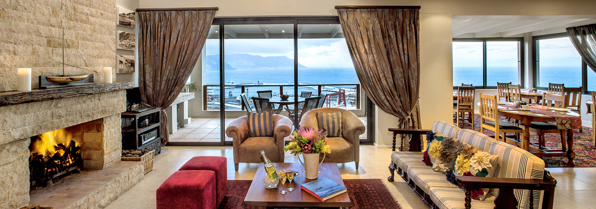 Lounge to dining rm with views, Mariner 04-Oct-2013 04-36-22 PM 1700x1131.jpg