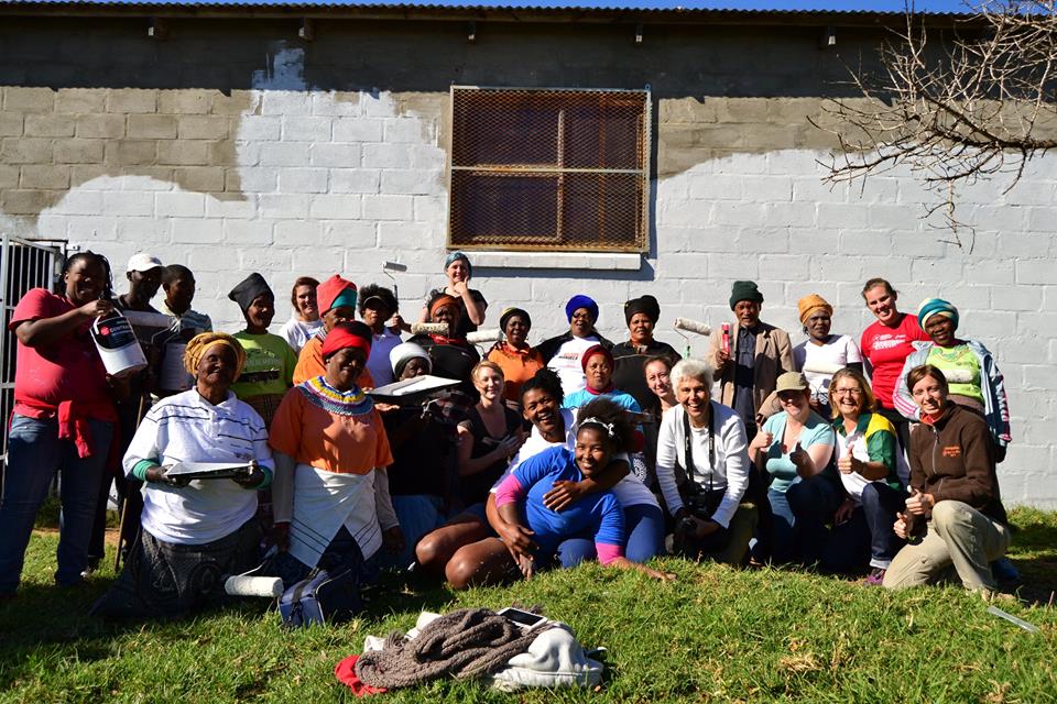 Kariega Volunteers Painting July2014