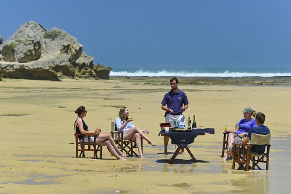 Kariega River Lodge Picnic On Beach