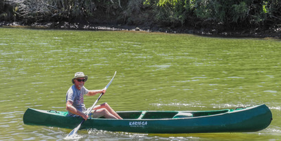 kariega-canoeing-grahamharvey.jpg