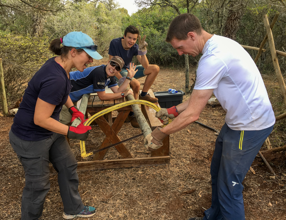 Kariega Volunteers Helping With Kids Trail