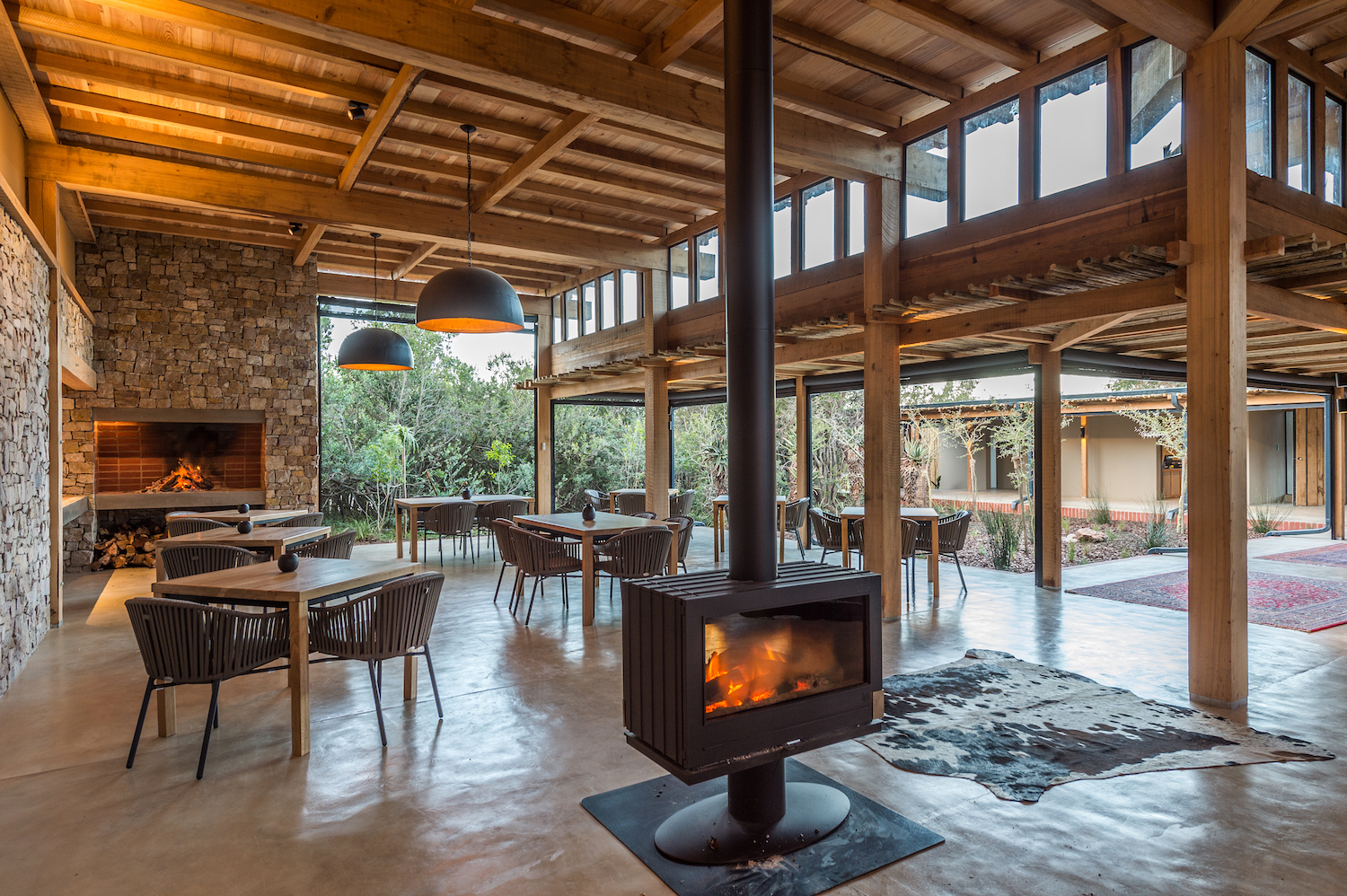 Kariega New Ukhozi Safari Lodge Dining