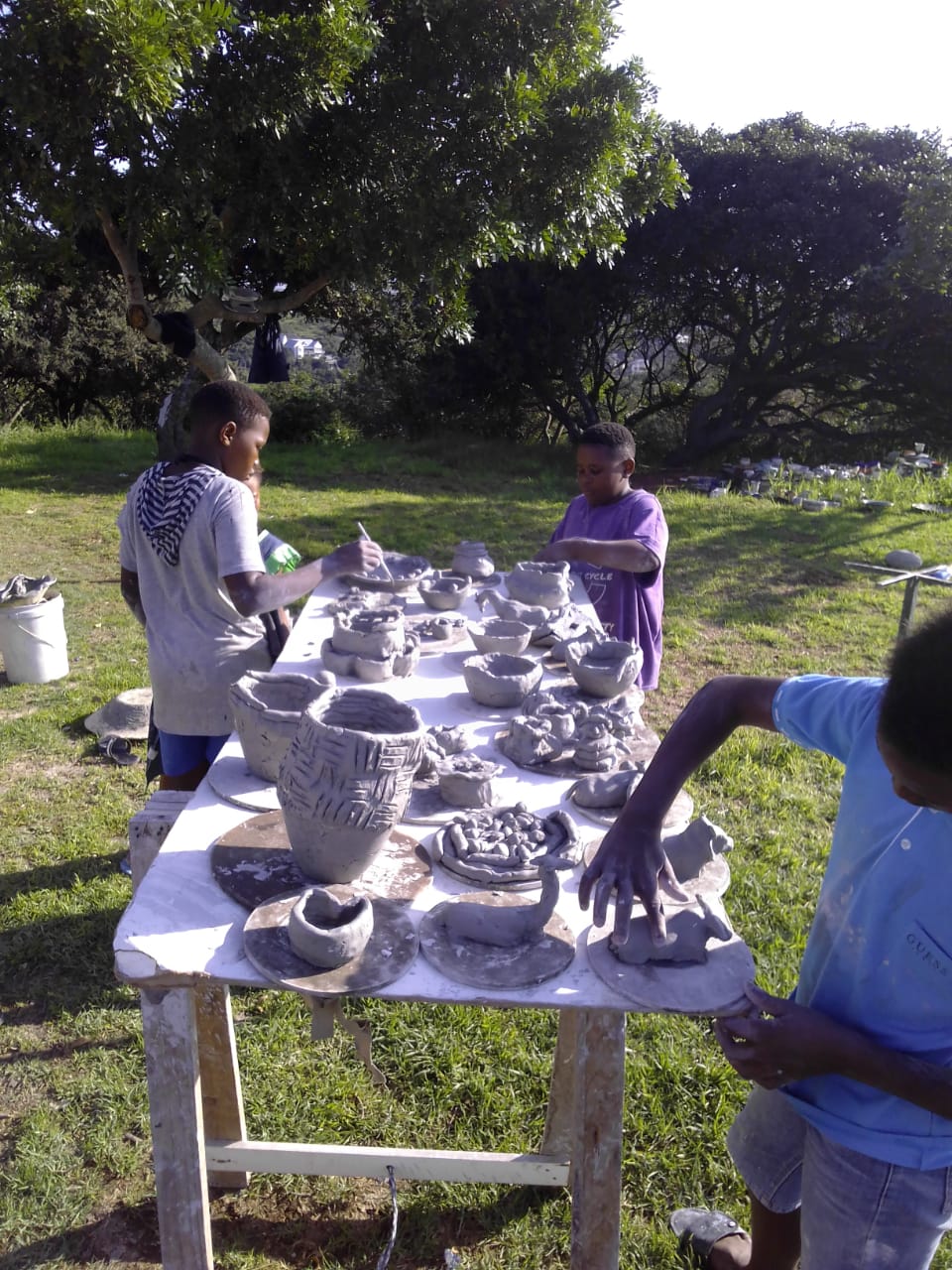 Pottery creations by Kariega Boma dancers