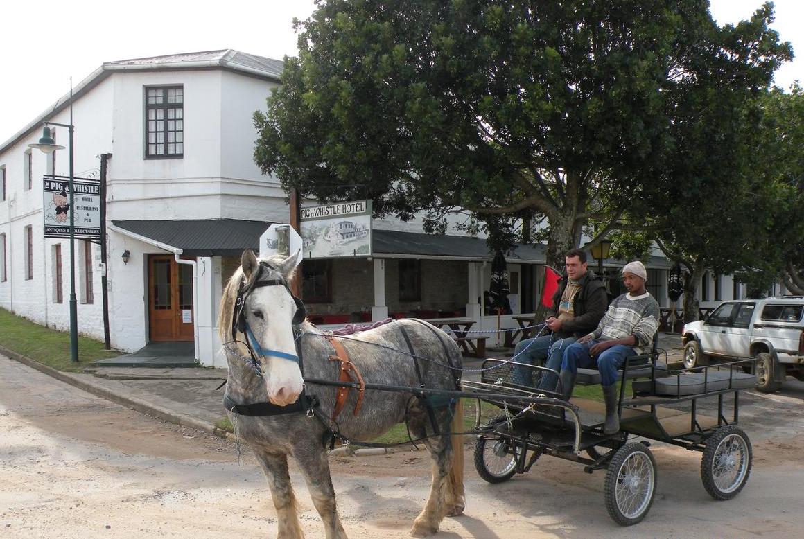 Top 10 Nearby Attractions: South Africa's Oldest Pub Near Kariega