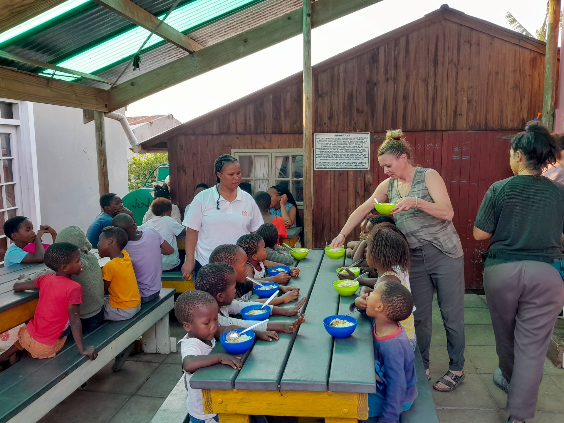 Kariega Volunteers Feeding Community Kids Kariega Volunteers Feeding Community Kids